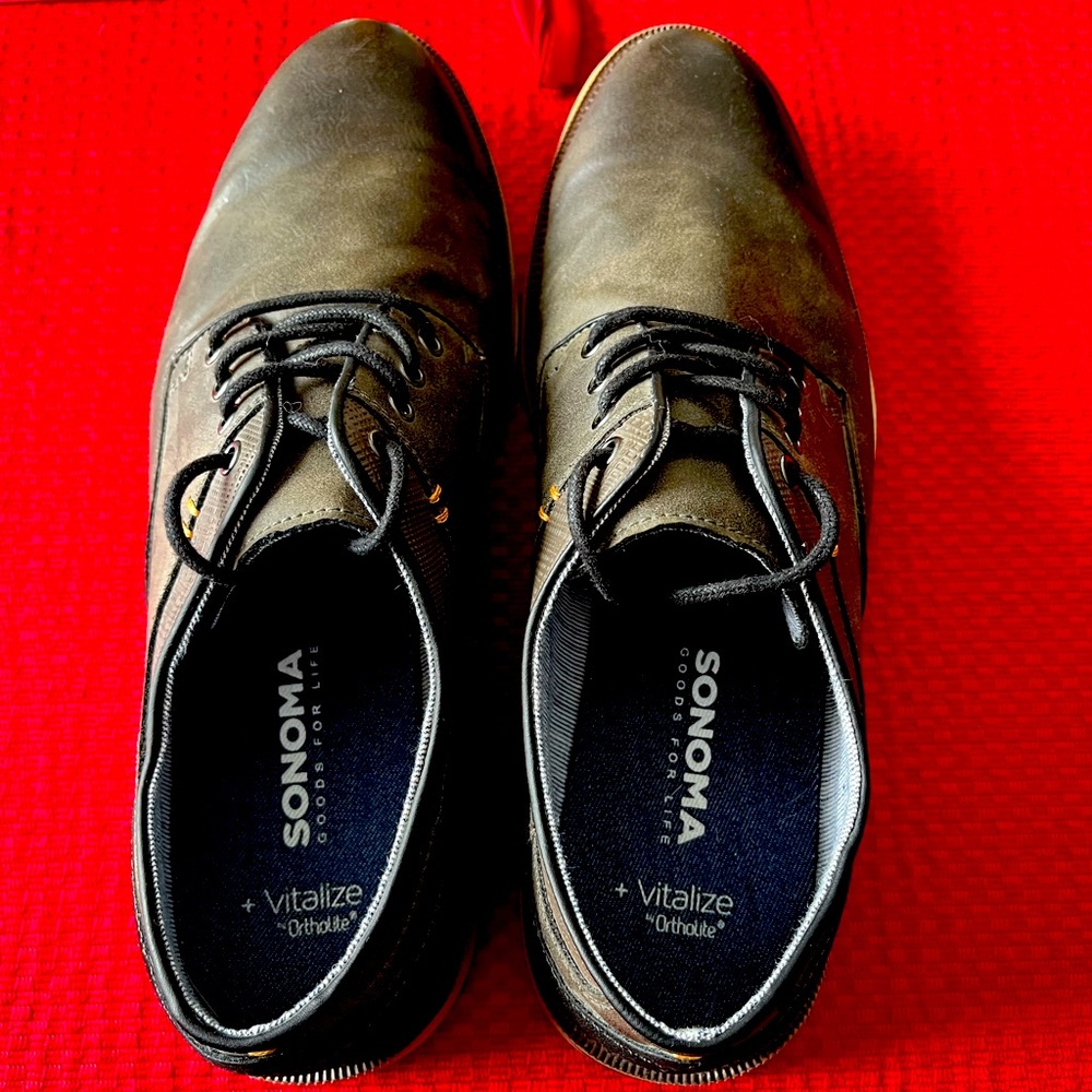 Men’s size 11 Sonoma dress shoes